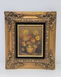 lot 249 image: Framed Signed Oil on Canvas Floral Still Life Painting - Signed T. Gerrick