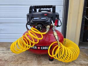 lot 280 image: Good Working PORTER CABLE Portable 150PSI Air Compressor