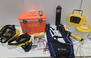 lot 336 image: Nice Estate Lot of Fishing Gear
