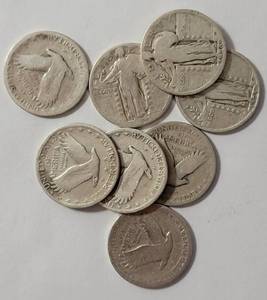 lot 19 image: 8 - 1925 to 1930 Silver Quarter Dollars