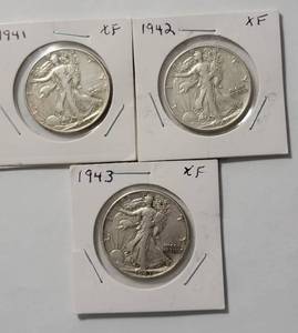lot 32 image: 3 - Liberty Silver Half Dollars (1941,1942,1943)
