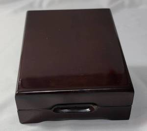 lot 67 image: Oak Finish Slab Box  5 12L x 3 12 W x 1 12 D
