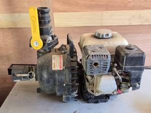 Honda GX160 Engine with Banjo Self-Priming Centrifugal Pump