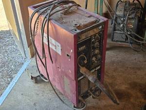 lot 25 image: Thermal Arc Viking 250 GM Welding Machine Untested