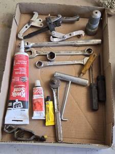 lot 30 image: Craftsman Extension Bar and Various Other Wrenches