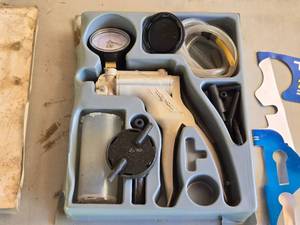 lot 31 image: Mityvac MV8000 Automotive Test & Bleed Kit