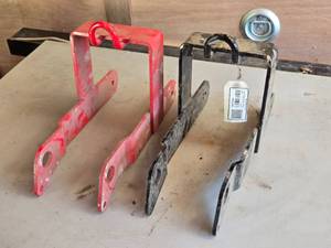 lot 40 image: Planter Wheel Brackets