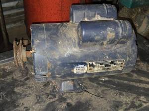 lot 54 image: Leeson 5HP 230 Volt Electric Motor
