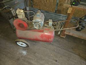lot 58 image: Vintage Air Compressor