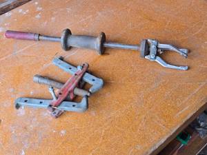 lot 120 image: Slide Hammer and Gear Puller