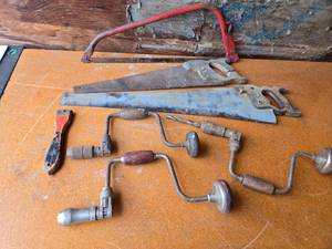 lot 143 image: Hand Drills and Saws