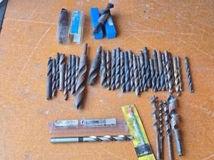 lot 191 image: Variety of Larger Drill Bits