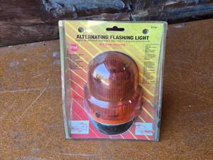 lot 200 image: Peterson Alternating Flashing Light Model V773A