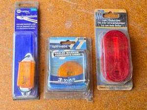 lot 212 image: Semi Trailer Lights, Clearance Lights