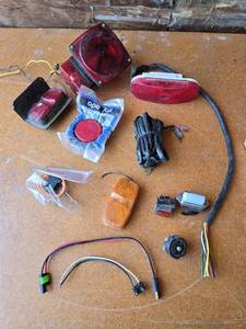 lot 219 image: Variety of Semi Trailer Lights and Wires