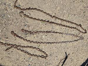 lot 231 image: Lot of 3 Chains Lengths and Pieces