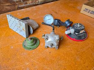 lot 353 image: Pressure Gauge and Valve