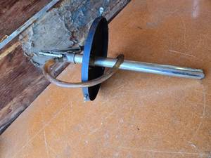 lot 357 image: Oil Can Pump