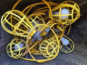 lot 364 image: String lights with protective cages