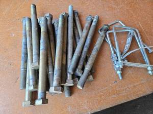 lot 382 image: Lot of Metal Bolts and U-Bolts