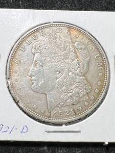 lot 07 image: 1921-D US MORGAN SILVER DOLLAR