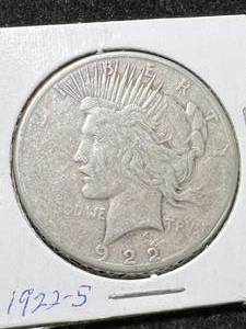lot 26 image: 1922-S US PEACE SILVER DOLLAR