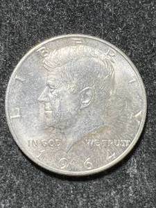 lot 36 image: 1964 US KENNEDY HALF DOLLAR UNC