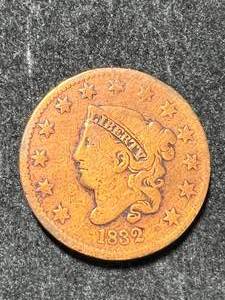 lot 40 image: 1832 US CORONET HEAD LARGE CENT