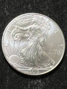 lot 69 image: 2017 AMERICAN SILVER EAGLE 1 TROY OZ .999 FINE SILVER