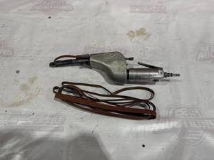 lot 367 image: Dynabrade USA Pneumatic Band File Belt Sander, Model 01193