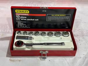lot 522 image: Stanley Professional Drive Socket Set SAE