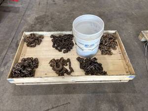 lot 703 image: Assorted Steel Chains and Hooks