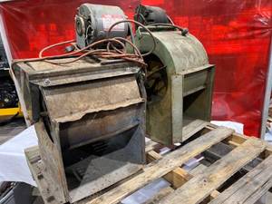 lot 706 image: Industrial Blower Fans with Motors