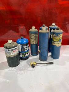 lot 714 image: Propane Fuel Cylinders and Torch Head