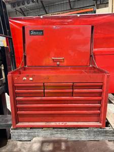 lot 79 image: Empty Snap-on Red Metal Toolbox with Multiple Drawers and Lift-Top Lid