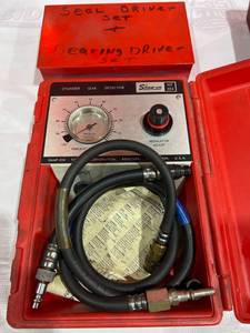 lot 200 image: Snap-On Cylinder Leak Detector Set in Original Case
