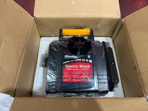 lot 319 image: Master Lock Portable Electric Winch, Model PE-12D