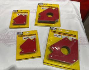 lot 323 image: Tool Shop Magnetic Welding Holders in Assorted Sizes