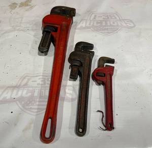 lot 325 image: Three Pipe Wrenches in Various Sizes