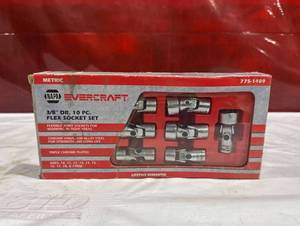 lot 334 image: Like New NAPA Evercraft 38 Drive 10-Piece Metric Flex Socket Set