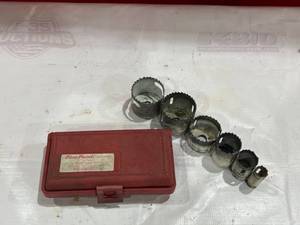 lot 388 image: Blue Point LHS606BX Hole Saw Set with Case
