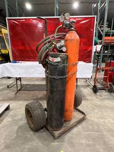 lot 393 image: Oxygen and Acetylene Welding Tank Set with Regulators and Cart