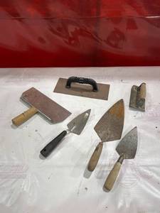 lot 544 image: Masonry and Plastering Tools