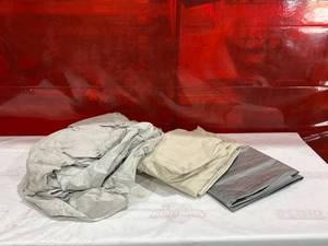lot 726 image: Drop Cloths