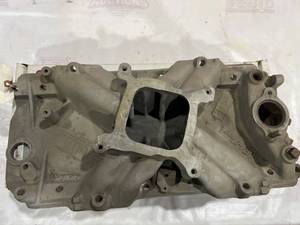 lot 88 image: Edelbrock Torker Aluminum Intake Manifold for Small Block Chevy Engines
