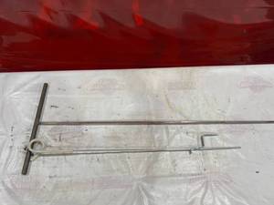 lot 223 image: Electric Wire Fence Post & Tile Probe