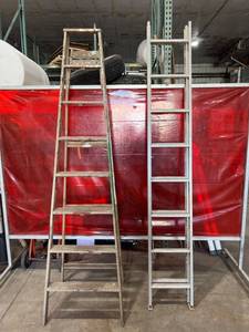 lot 747 image: 8Ft Wood Folding Ladder and 16Ft Aluminum Extension Ladder