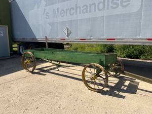 lot 824 image: Running Gear with Steel Wheels- JD