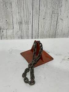 lot 900 image: Engine Puller Bracket