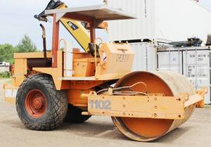 Case W1102 D Vibratory Smooth Drum Roller